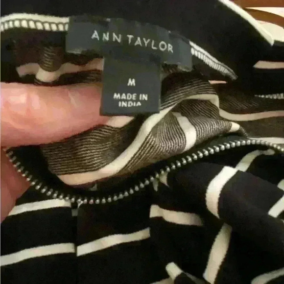 Ann Taylor Dress Womens Size Medium Black & White Stripe Long Balloon Sleeves - Picture 9 of 9